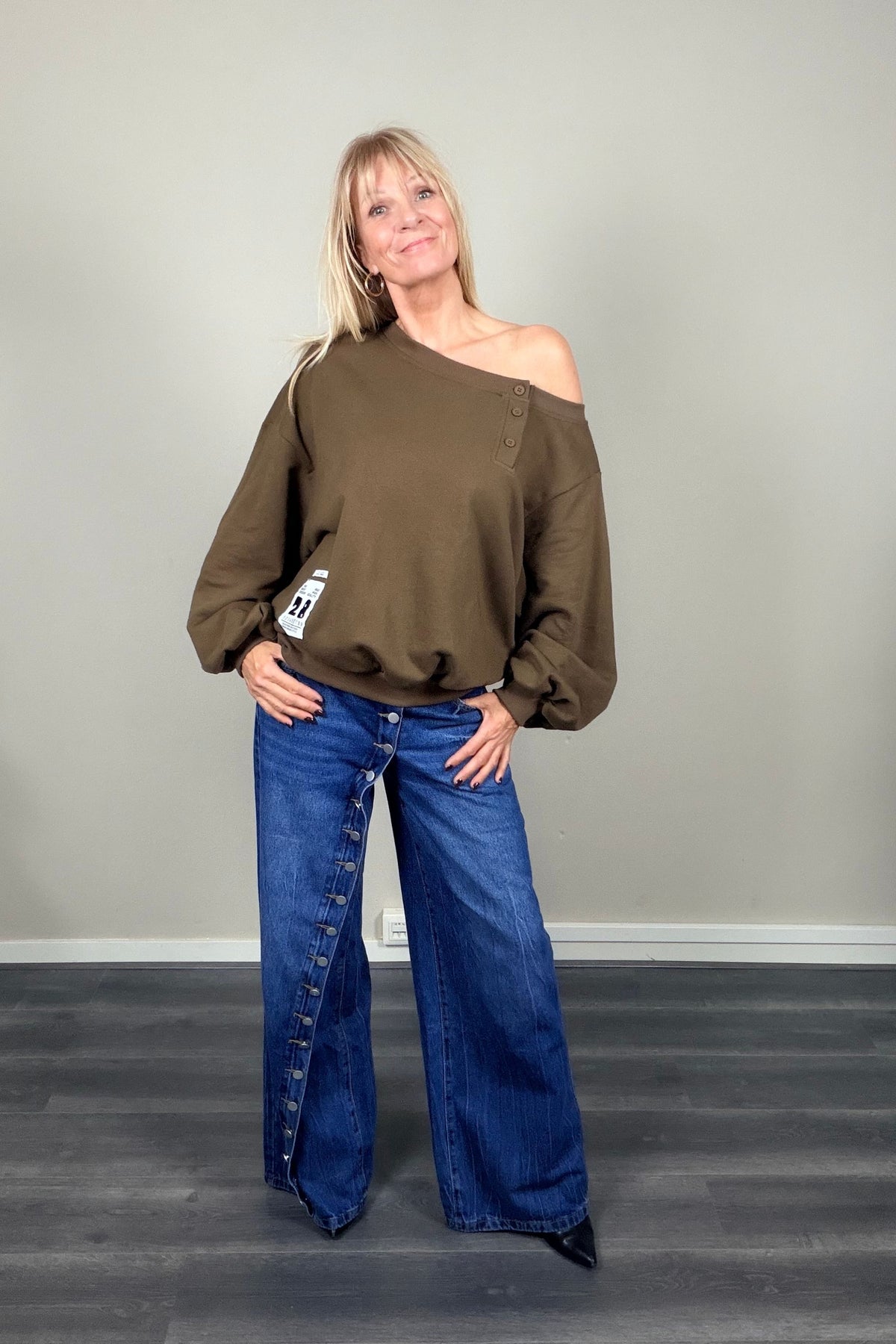 Mochy 28 Sweater Brown
