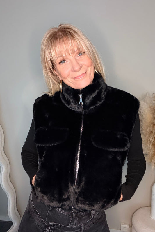 Furry Gilet Black