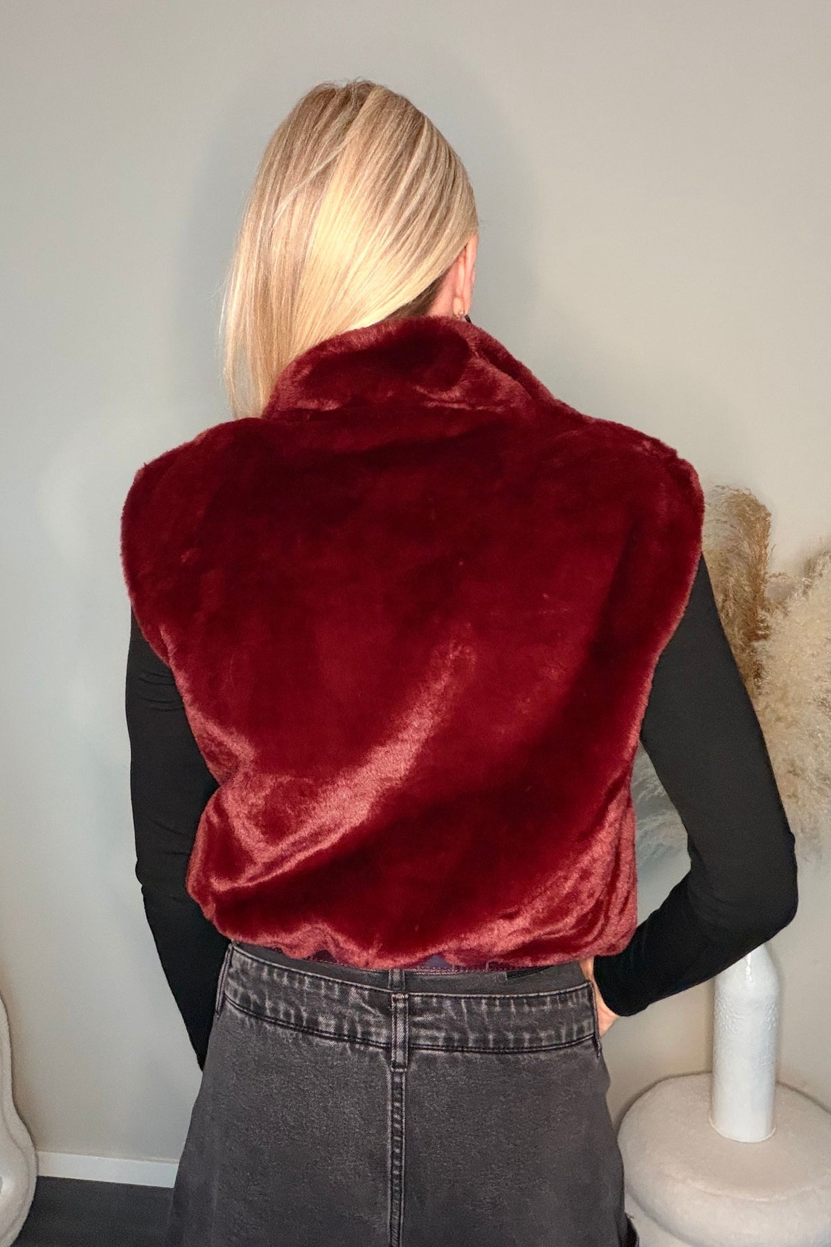 Furry Gilet Burgundy