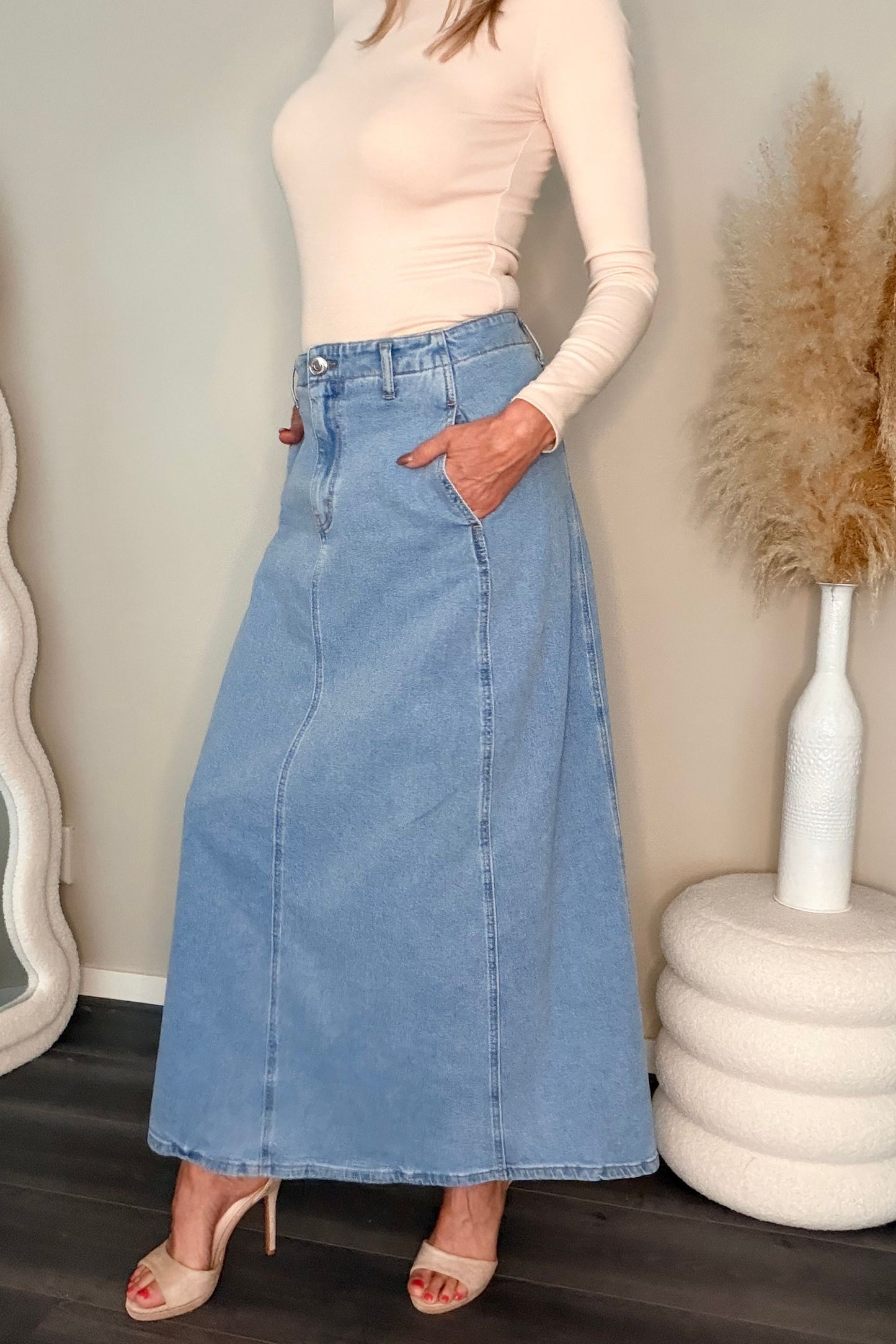 Miray Skirt Queen Hearts