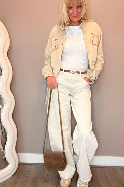 Queen Hearts Balloon Ecru